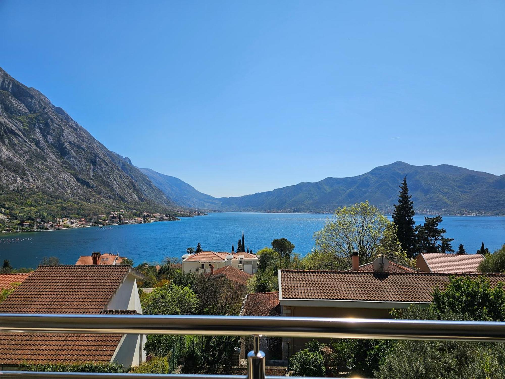 Apartments Nadja Kotor Exterior photo